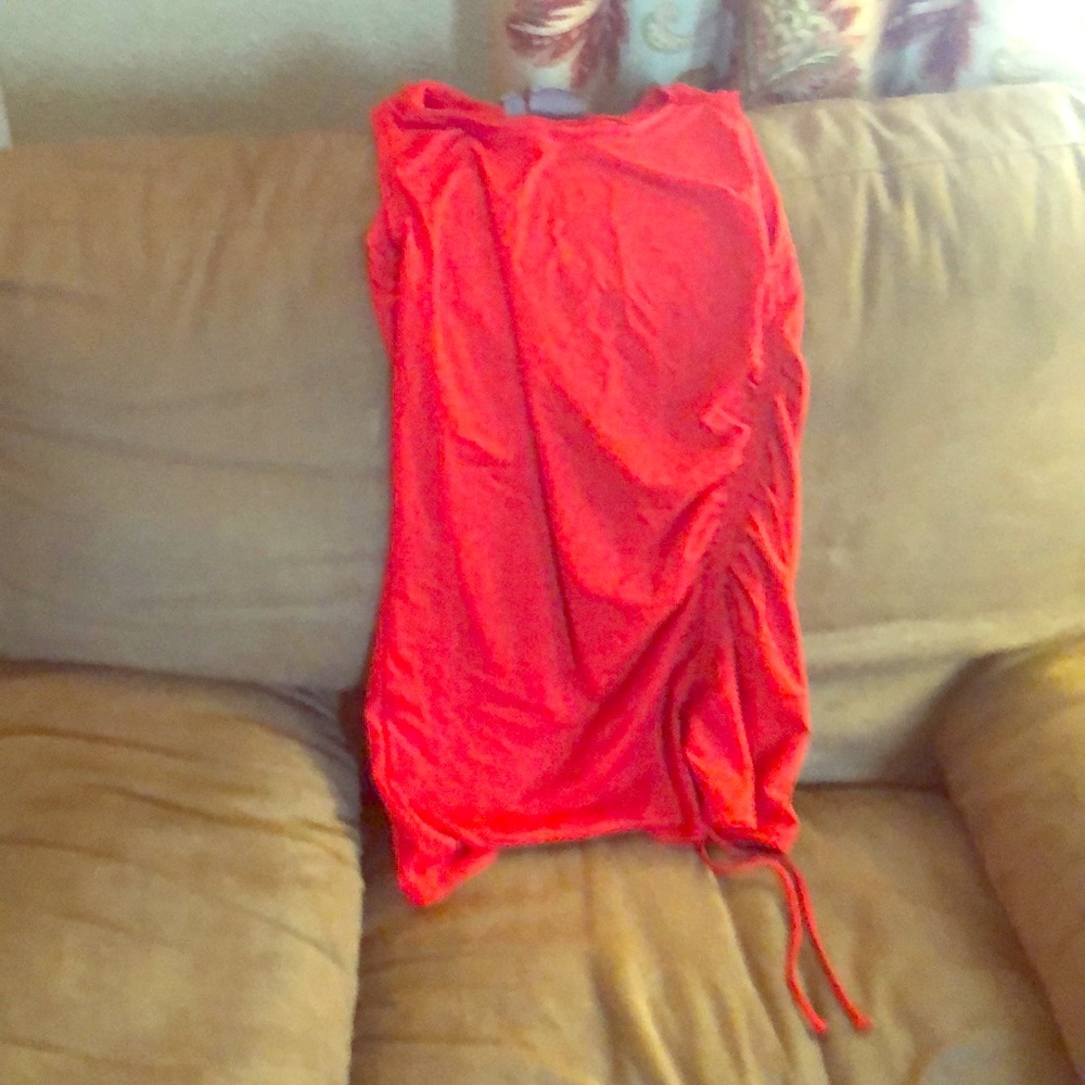 Athleta red ruched tank